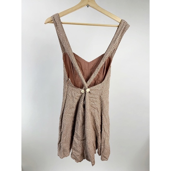 Urban Outfitters Daphne polka Dotted Cross-Back Button Romper Jumpsuit Playsuit - Picture 4 of 10